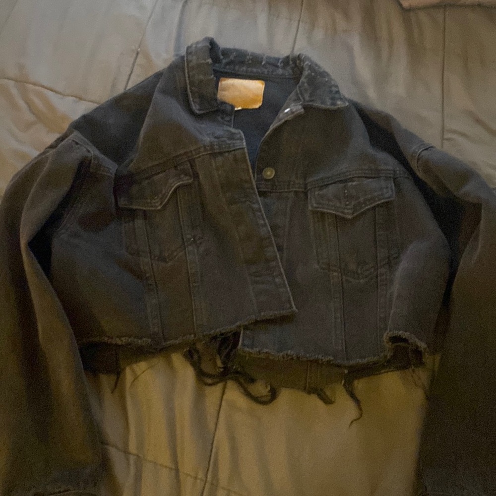 Oversized cropped black denim jacket